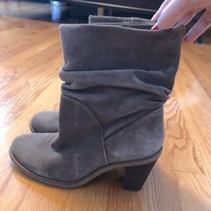 Vince Camuto woman’s midi bootie